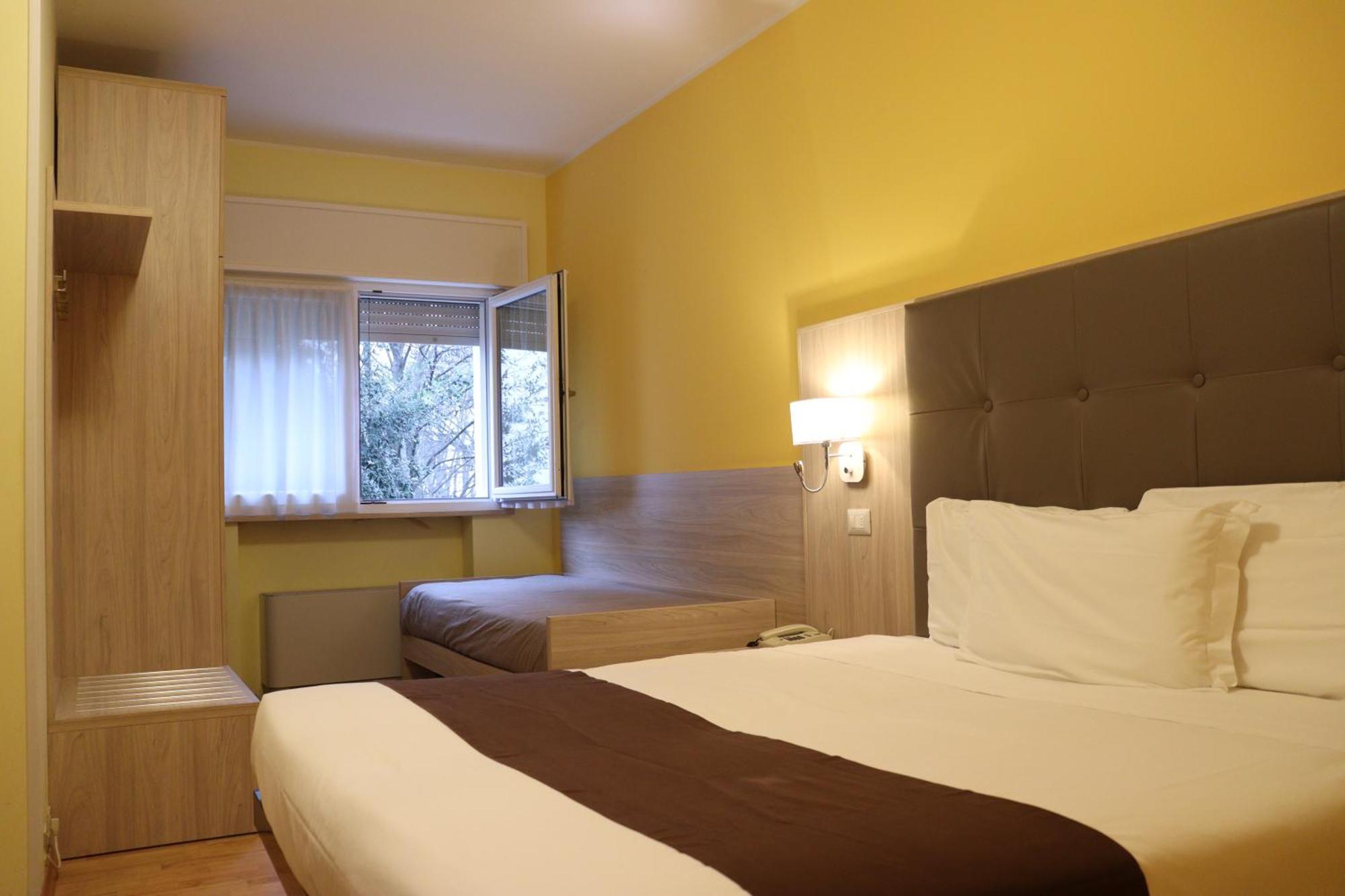Hotel Montereale Pordenone Ngoại thất bức ảnh