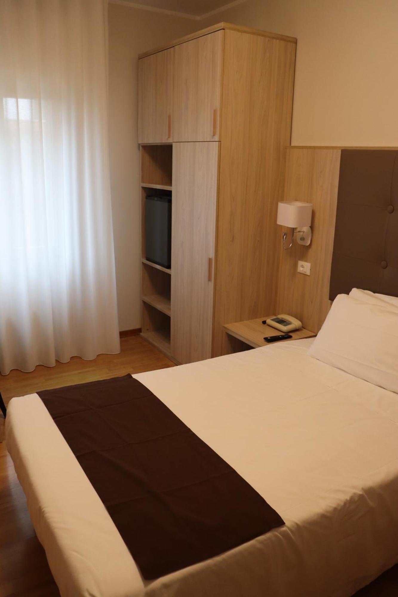 Hotel Montereale Pordenone Ngoại thất bức ảnh
